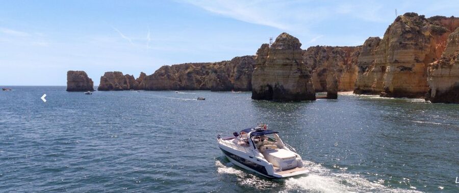 ponta da piedade 2h luxury charter with drinks and tapas - Ponta da Piedade cliffs: the coastline stop that sets the mood
