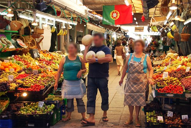 Porto: Tapas Tour (3h30) - Meeting at Mercado do Bolhão: the Porto starting line