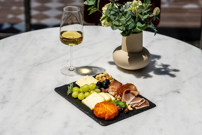 Porto Wine Tasting Experience with Portuguese Tapas Plate - Upgrading to Premium Port: When 20-Year Tawny and Ruby Reserva Make Sense