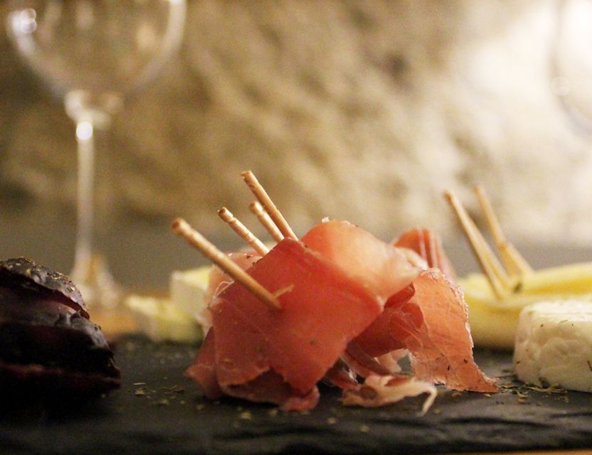 Porto: Wine Tasting with Tapas Walking Tour - Finishing at Fonseca: a satisfying end point for Port fans