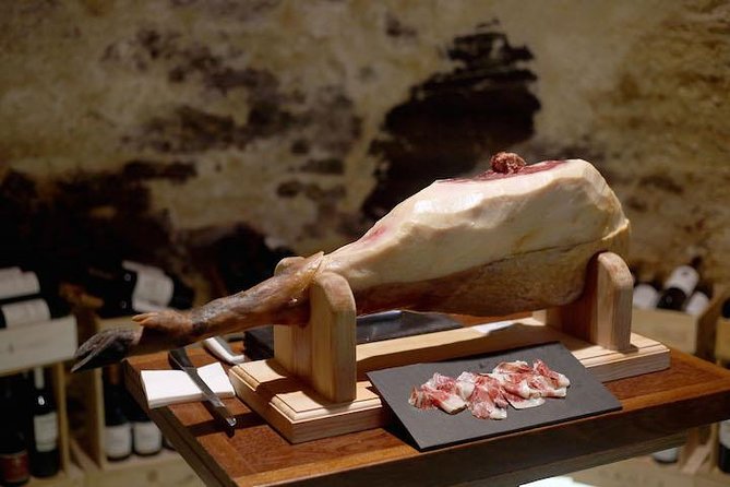 Premium Lisbon Wine and Tapas Tasting - Why the Daily Wine Mix Matters (Small Producers, Real Learning)