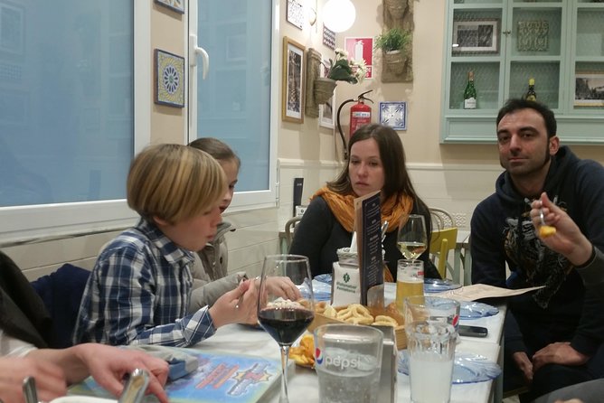 Private Food, Tapas & Wine Tour of Madrid with Customizable Menu All Included - Wine, Vermouth, and Beer Tastings Without the Guesswork