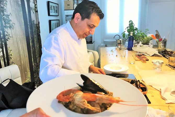 Private Paella class, Tapas, full menu and Sangria workshop - Sangria workshop: the drink part is built into the class