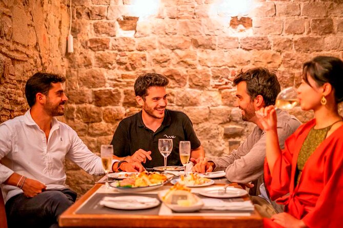 Private Tour: Tapas, Wine & Flamenco Show in Barcelona’s Old Town - A 4-hour Old Town combo: tapas, markets wine, and flamenco
