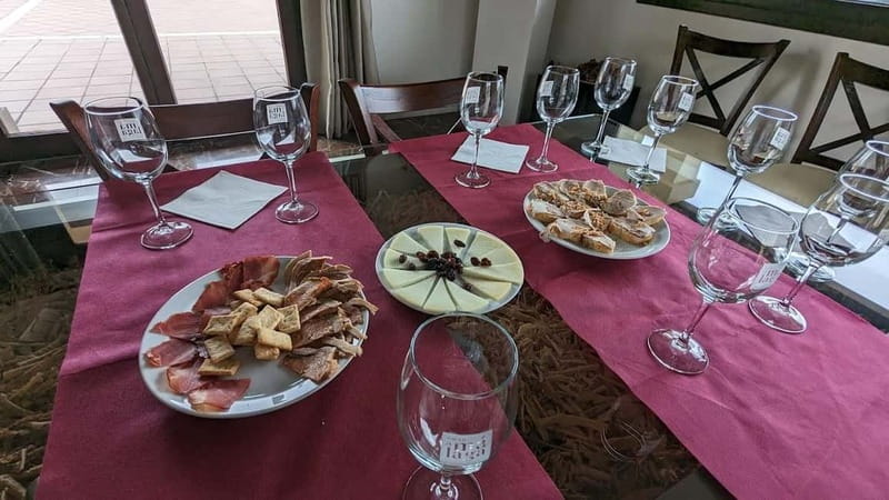 Ronda: Winery Tour with Wine Tasting and Tapas - Key moments worth your attention