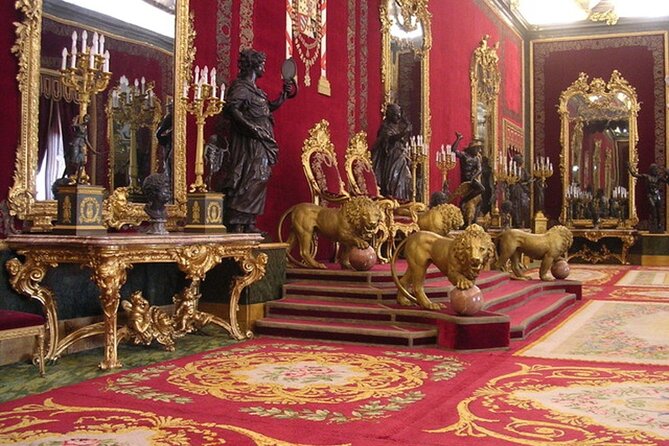 Royal Palace of Madrid Guided Tour and Flamenco Show with Tapas - The Royal Palace guided tour: where the history becomes visible