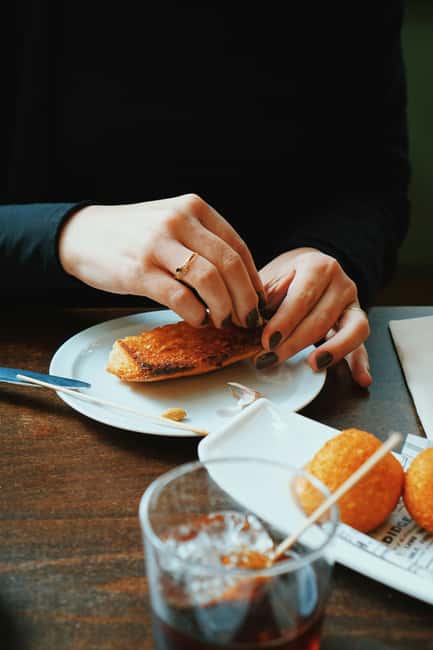 Ruzafa Food & Wine Tour: Tapas, Drinks & Local Secrets - Key takeaways before you go