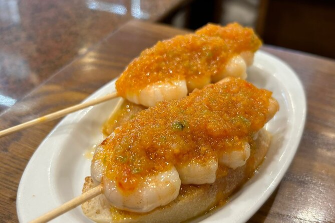 San Sebastian Food Tour: Pintxos, Drinks, and Tapas with a Local - Fermin Calbeton Kalea: the real pintxo-hopping moment