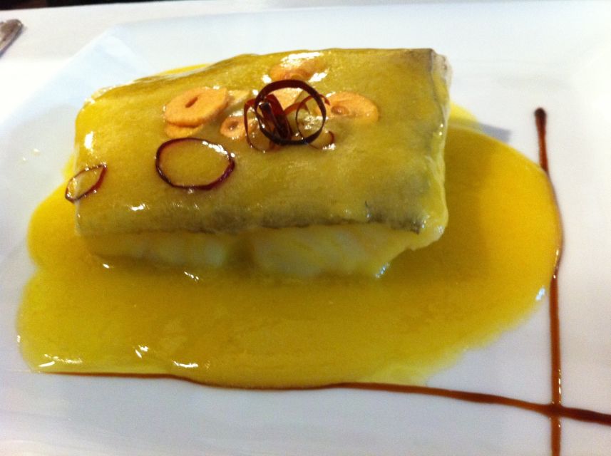 San Sebastian: Private Pintxos Basque -Tapas Tour - Bar hopping across the Old Quarter without the stress