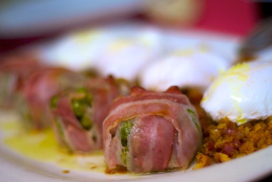 San Sebastian: Private Pintxos Basque -Tapas Tour - The history thread: short walks, meaningful context