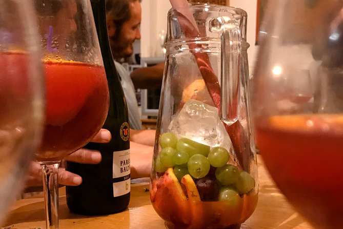 Sangria Cultural Workshop with Tapas - How the Class Works: Fruit, Eco Wine, and Mixing Like a Pro