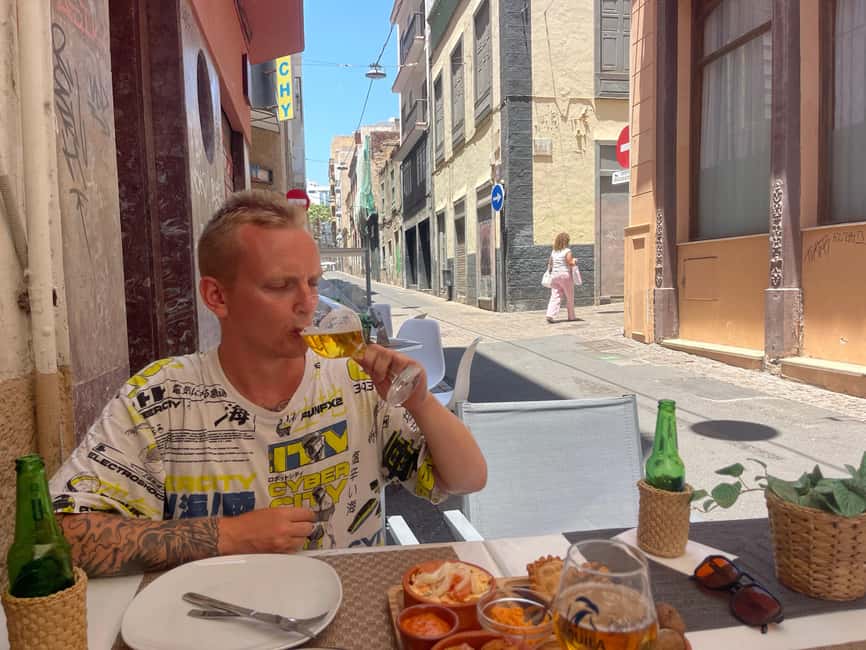 Santa Cruz guided bike tour 1,5 hour + Tapas - Getting Oriented: Where You Meet and How the Ride Feels