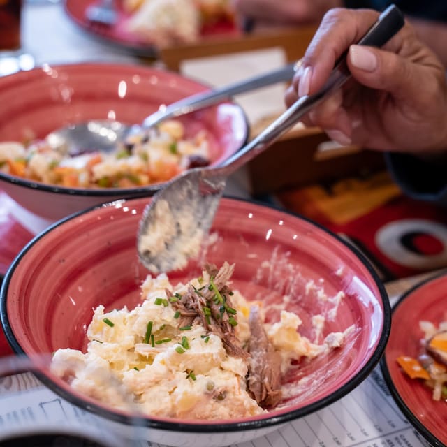Seville Adventure: Historic Walking Tour & Traditional Tapas - Key highlights worth marking on your map