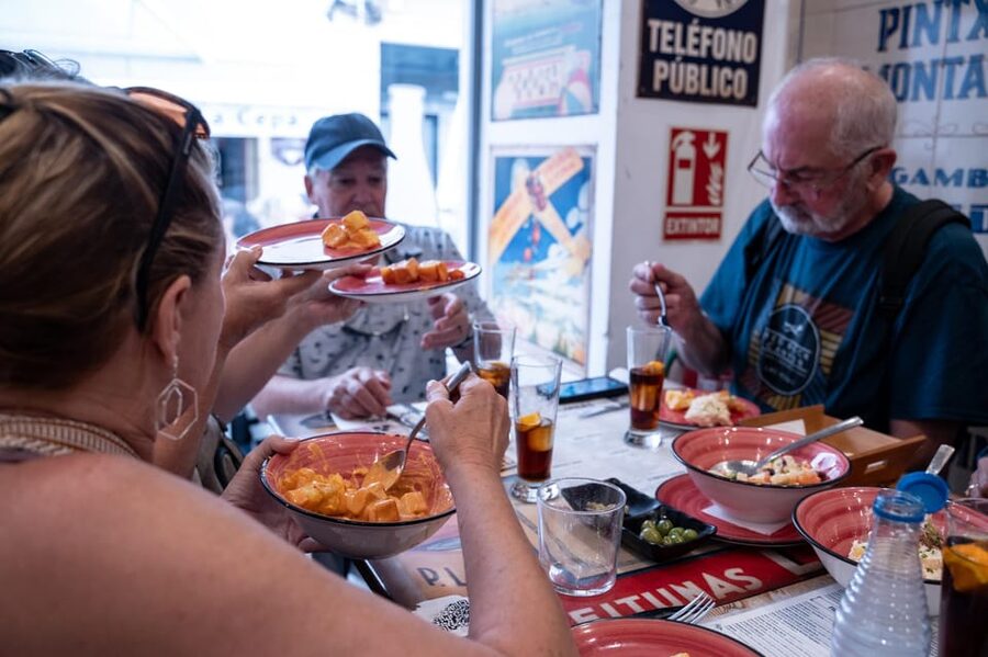 Seville Adventure: Historic Walking Tour & Traditional Tapas - How the 3-hour Seville route keeps you moving (without feeling rushed)