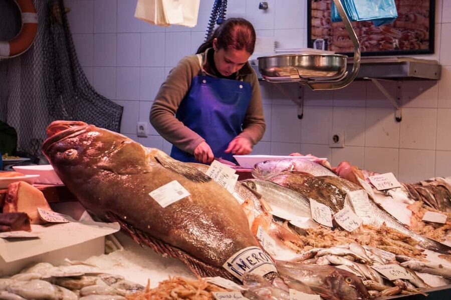 Seville: Food Tour with 10 Tastings of Tapas, Ham, Churros - Pinchito and Drinks: How the Pairing Makes Sense