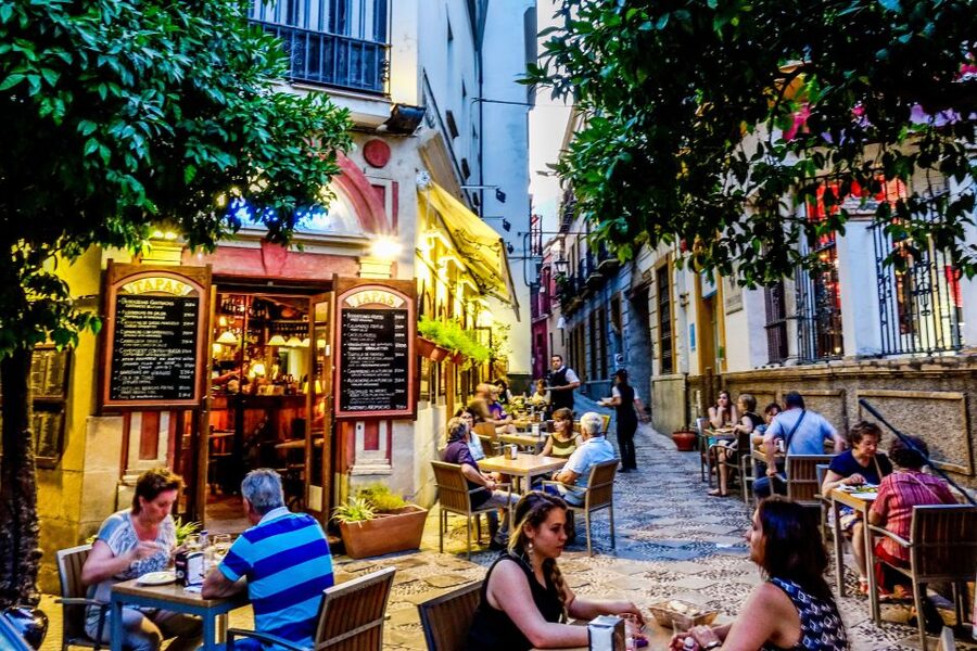 Seville: Half-Day Flamenco & Tapas Night - Tapas at three taverns: this is the real value play