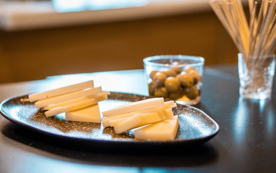 Seville: Tapas and Sangria Tasting - Tapas that actually map to the drinks
