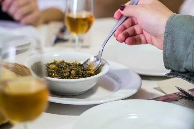 Seville: Triana Market Tapas Tour - Meeting point and timing: Plaza del Altozano at 12:00 pm