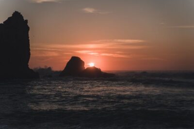 Sintra: Sunset Hike, Tapas & Wine at Secret Beach - Cabo da Roca Cliffs: Where the Coast Starts Changing the Mood
