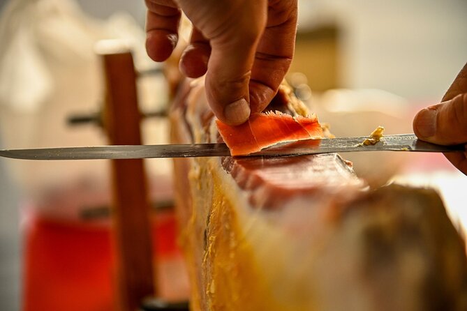 Spanish Tapas Cooking Class + Unlimited Wine (6-Course Meal) - What the hands-on instruction is really good for