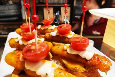 Spanish Wine and Tapas Tour in a Local Neighborhood in Barcelona - What makes the wine tastings feel worth it