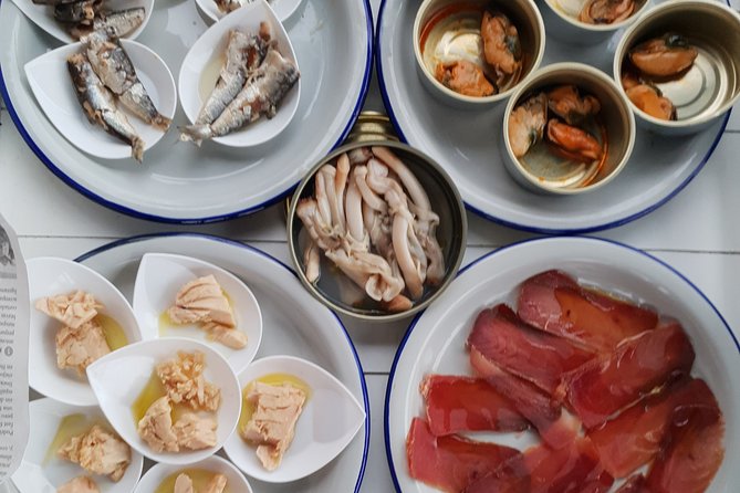 Sunset Boattrip + Tapa + Cava - Dolphins, Flying Fish, and Why Summer Changes the Trip