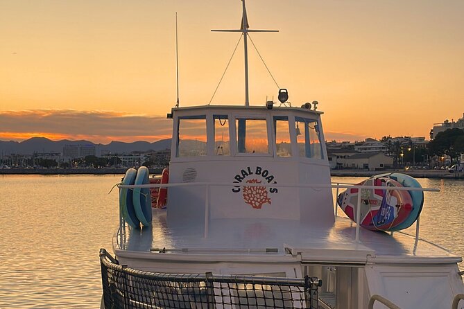 Sunset Cruise in Alcudia with Tapas & Swimming - The 1968 wooden boat and the comfort of a max-35 group