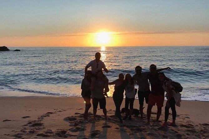 Sunset Hike, Tapas & Wine at Secret Beach - Wine and tapas at the coast: what the food timing accomplishes