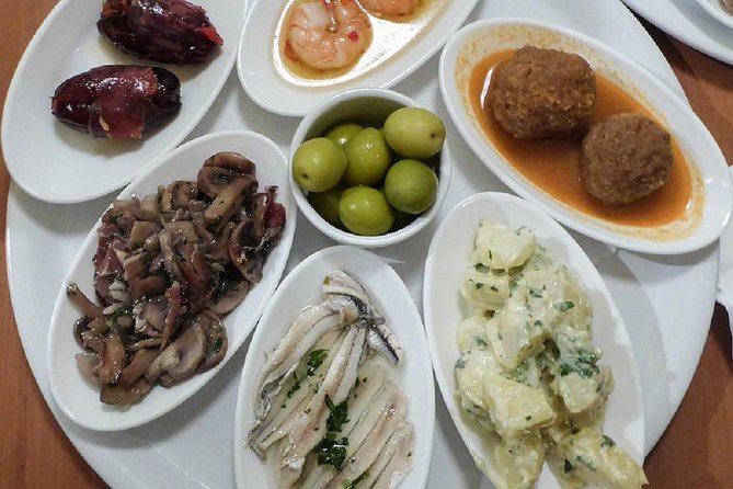 Sunset, tapas and Triana - Who should book this tapas walk (and who might want something else)
