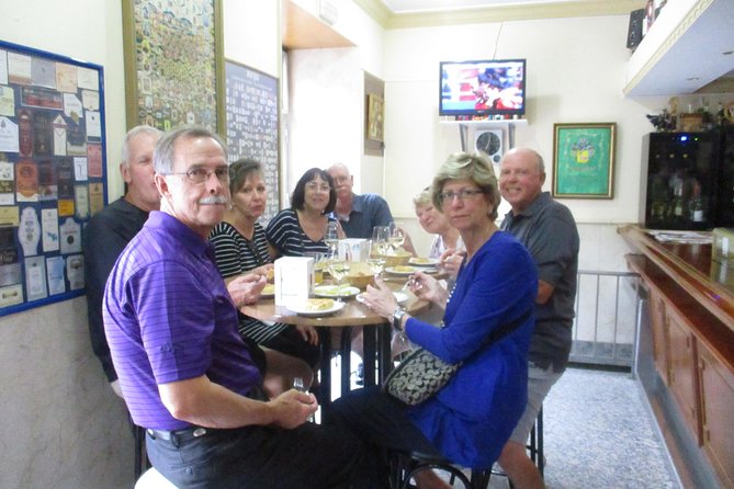 Tapas and history tour ending with churros with chocolate - Who should book this tapas and history tour