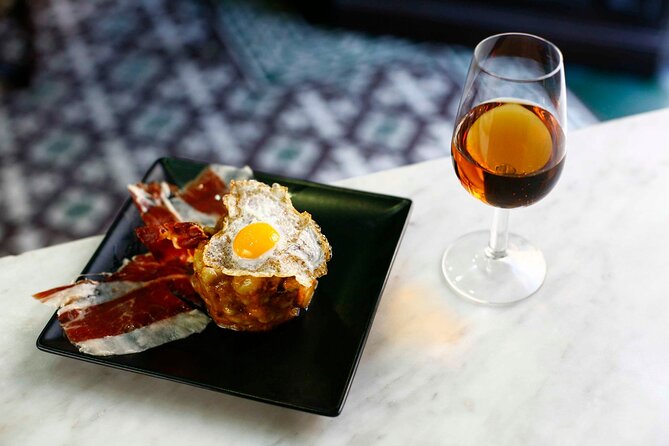 Tapas Food Tour in Jerez de la Frontera - How the tapas stops work: 3 plates, 1 clear plan
