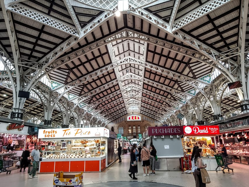 TAPAS GASTRONOMIC TOUR - Plaza Redonda: Tapas in a Setting Built for Stopping