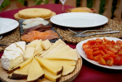 Tapas in the vineyards - Old caves, real cellars, and what wine-making lessons add to your glass