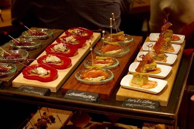 Tapas like a local Private Tour in Barcelona - Stop 2 in Barceloneta: more bites and how locals choose