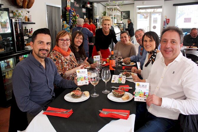 Tapas tasting with drinks at Santiago Old Town - Why Santiago Old Town is perfect for a tapas night