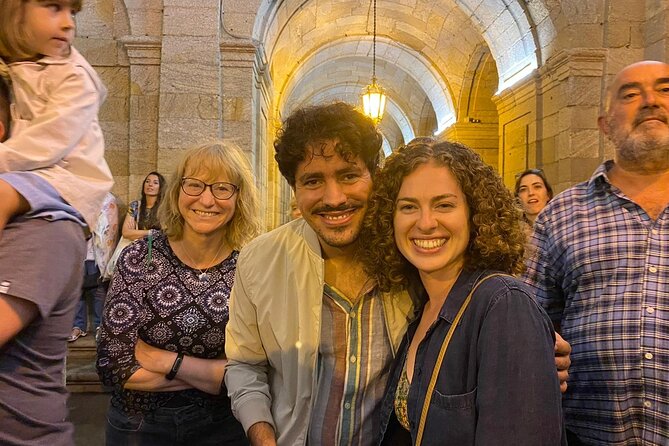 Tapas Tour of Santiago de Compostela - Praza de Fonseca: Pilgrim Museum Neighbors and a Quick Taste of Meaning