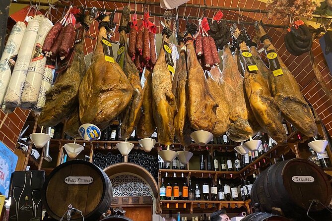 Tapas&Tours with Leo - Tasting Culture and History - Guide style and pacing: how Leo tailors the history to your interests