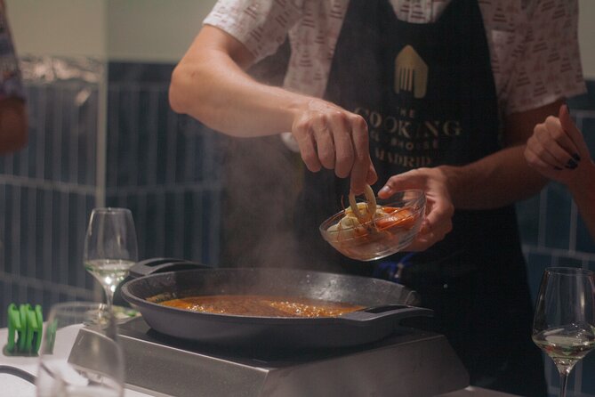Taste of Spain: Tapas Cooking Class with Bottomless Wine Pairing - Welcome Cava and your hands-on cooking rhythm