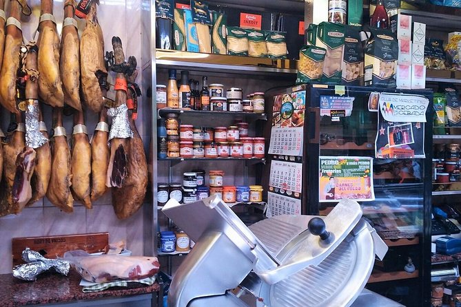 Tasting Madrid: Tapas Private Guided Tour (Customizable) - Wine tasting and beverages: what to expect in practice