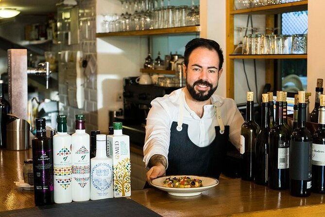 The Granada Evening Tapas Crawl by Food Lover Tour - Key highlights to know before you go