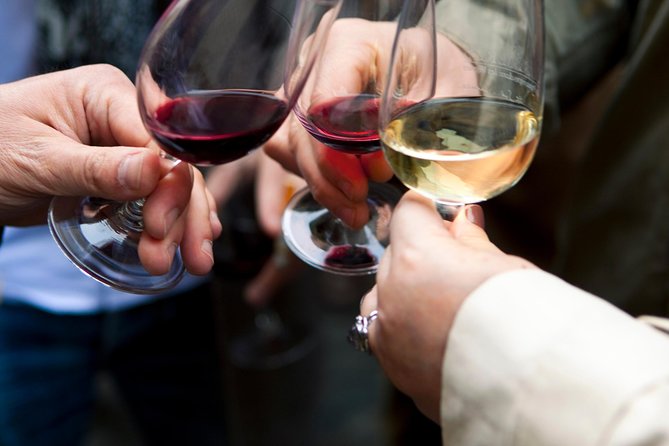 Toledo Full Day with Winery Visit, Tapas and Wine Tasting - Toledo in one day: the city reads like three cultures
