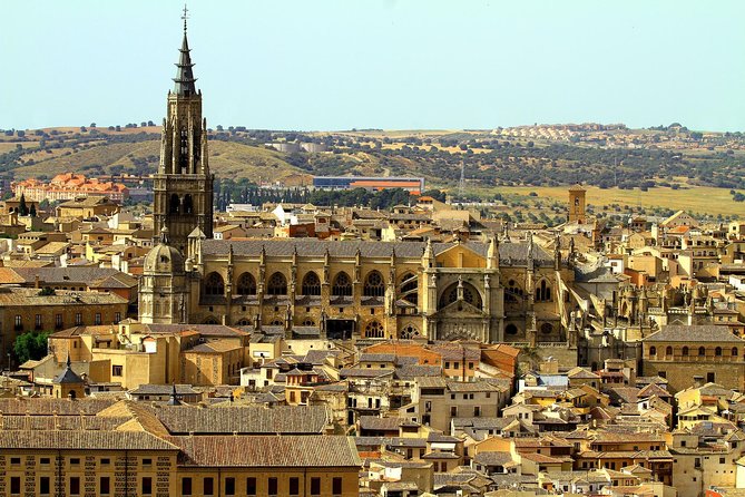 Toledo Tour with Tapas, Wine Tasting and Optional 3 Monuments - Wine tasting and tapas at Enodifusion: what to expect in 30 minutes