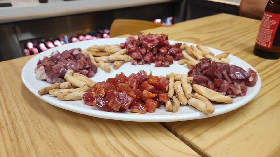 Triana: Authentic Flamenco & Tapas Tour - Sit-down tapas dinner and the local chef’s food story