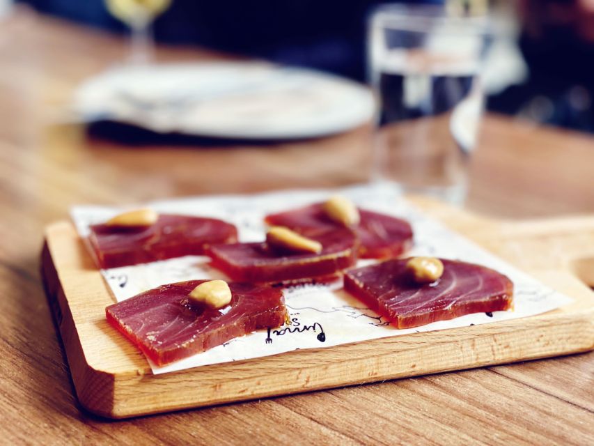 Triana: Authentic Flamenco & Tapas Tour - Price and value: what $124 buys in Seville