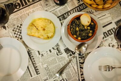 Triana Gourmet Tapas Tour in Seville - What you’ll eat and drink: shared tapas plus a real beverage lineup