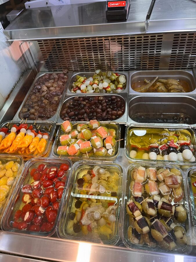 Triana Market Tapas Tour - Guide quality: Lucia and Fabio set the tone