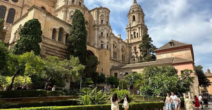 Ultimate Malaga: History and Tapas All Included - Key reasons this tour makes sense