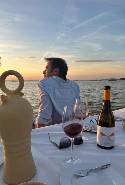 Valencia: Boat Ride with Valencian Wine Tasting & Tapas - The Albufera Natural Park from the water is the real star