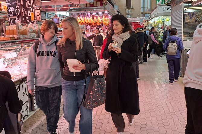 Valencia Food Tour: Tapas, Drinks and Delights with a Local - Central Market of Valencia: where you taste like you’re shopping for a family meal