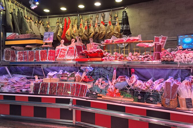 Valencia Food Tour: Tapas, Drinks and Delights with a Local - Plaza Redonda and pintxos with beer: a small square with big atmosphere